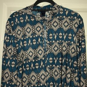 Cute patterned dress!